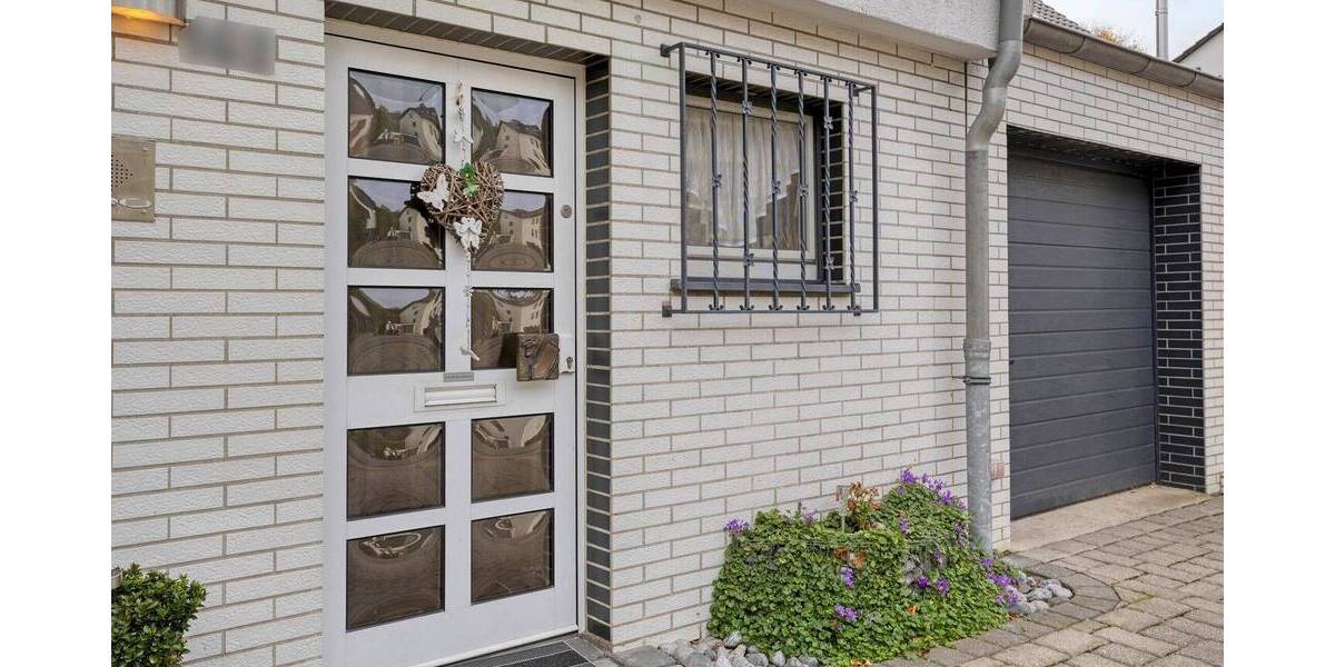 Reihenendhaus Mülheim an der Ruhr Mitte-Ost - 7 Zimmer, 184 m&sup2;, 559.000&euro; | Angebot:23935655