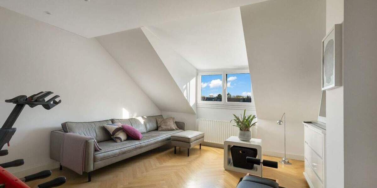 Reihenmittelhaus Krefeld Cracau - 7 Zimmer, 202 m&sup2;, 1.590.000&euro; | Angebot:23950806