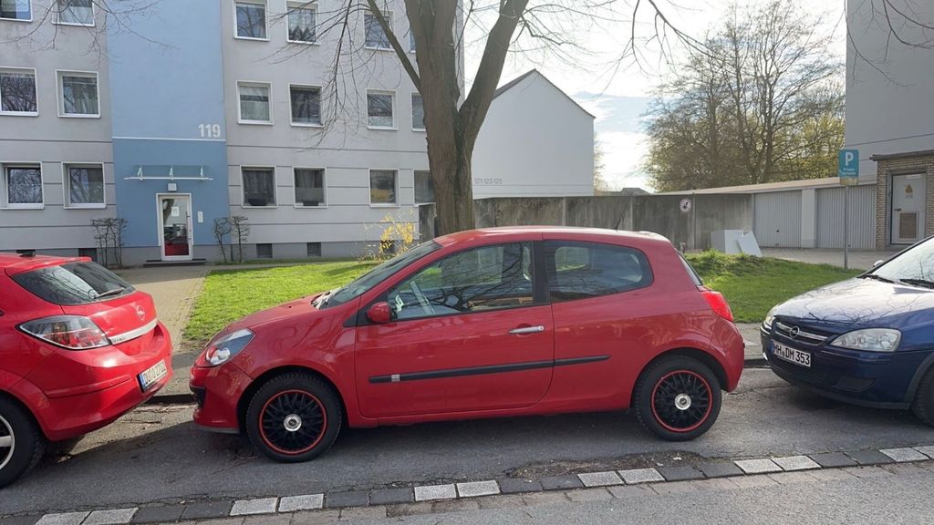 Renault Clio 120.000 km 1.250 &euro; Duisburg 47179
