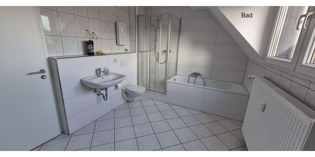 Etagenwohnung Duisburg Mittelmeiderich - 3 Zimmer, 83 m&sup2;, 615&euro; | Angebot:25531705