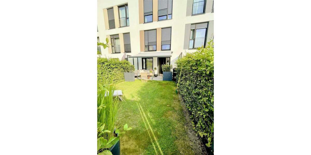 Mehrfamilienhaus, Wohnhaus Düsseldorf Heerdt - 5 Zimmer, 125 m&sup2;, 3.100&euro; | Angebot:25400416