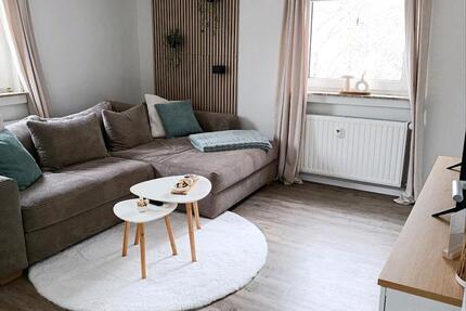 3 Zimmerwohnung zu vermieten. Möbel können gerne abgekauft werfen 3 zimmer