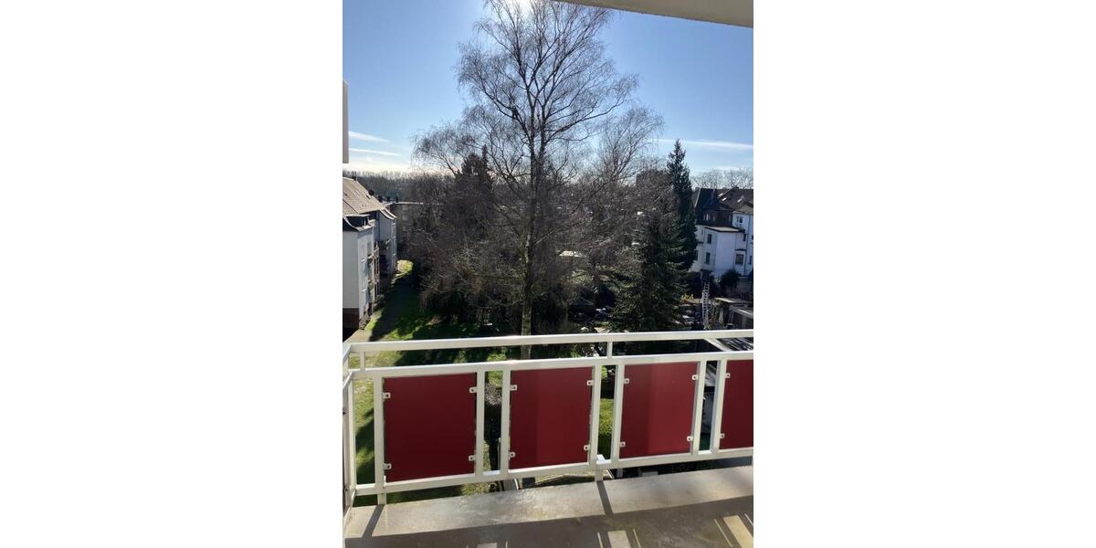Dachgeschoßwohnung Duisburg Mittelmeiderich - 3.5 Zimmer, 69 m&sup2;, 517&euro; | Angebot:26129868