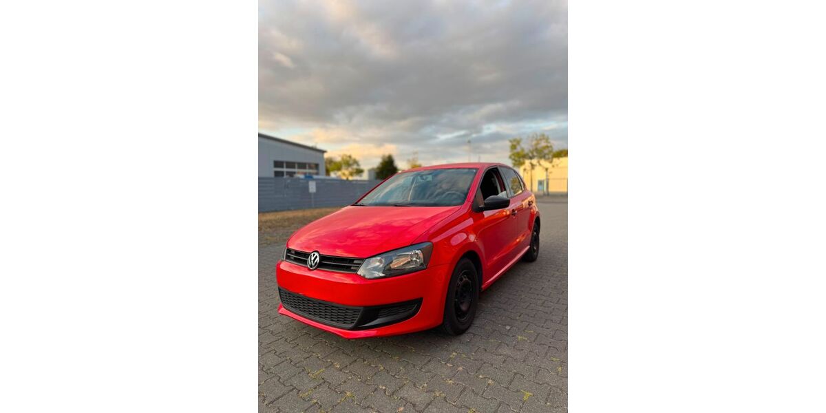 VW Polo 81.000 km 6.300 &euro; Krefeld 47809