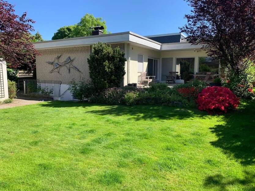 Haus zum Mieten in Bochum Brenschede 1.870 € 170 m²