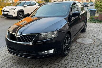 Skoda Rapid 247.000 km 5.799 &euro; Düsseldorf 40599