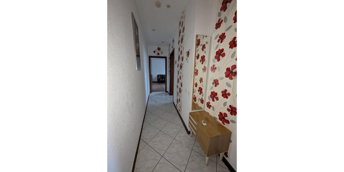 Preis Reduziert! Schöne 55 qm DG-Wohnung in GE Bulmke günstig. 2 zimmer