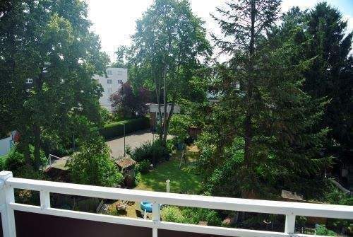 Im Königreich Mülheim-Broich 2 Zimmer Dachgeschoss im gepflegten Altbau mit Balkon** 2 zimmer