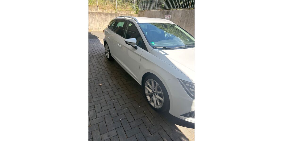 Seat Leon 121.450 km 13.900 &euro; Moers 47447