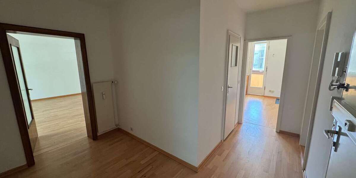 Wohnung zum Kaufen in Düsseldorf 499.000 € 130 m² 4 zimmer