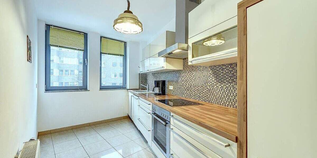 Etagenwohnung Düsseldorf Derendorf - 3 Zimmer, 101 m&sup2;, 525.000&euro; | Angebot:24040986