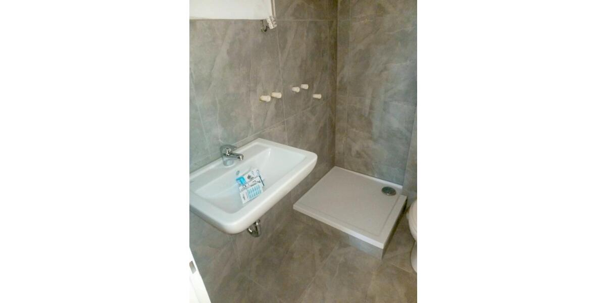 Erdgeschoßwohnung Krefeld Cracau - 1.5 Zimmer, 33 m&sup2;, 380&euro; | Angebot:26322713