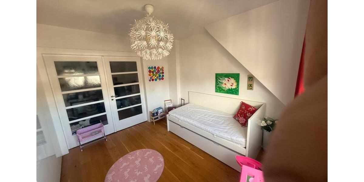 Wohnen mit Penthouse feeling in beste Lage von NRW in Düsseldorf 3.5 zimmer