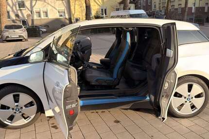 BMW i3 92.370 km 10.600 &euro; Duisburg 47166