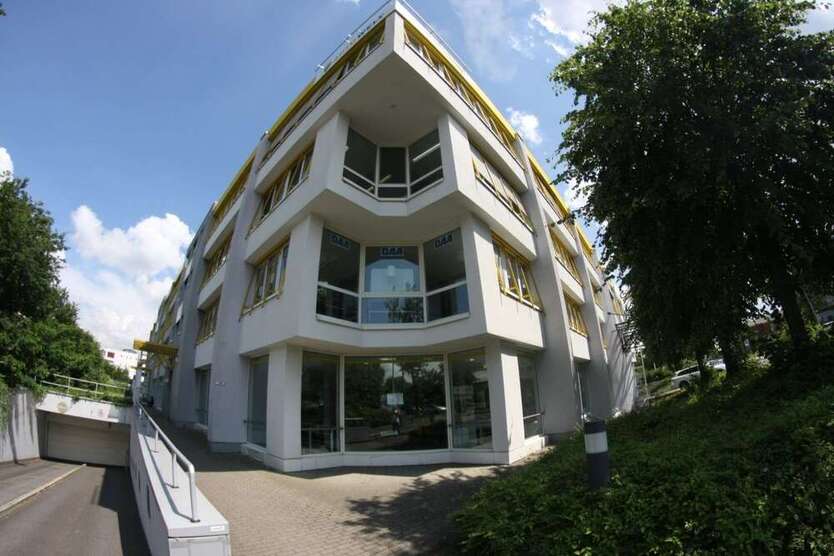 Büro in Düsseldorf 1.470 € 164 m²