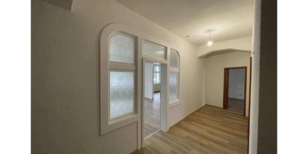Etagenwohnung Essen Stadtbezirk VIII - 5 Zimmer, 150 m&sup2;, 1.680&euro; | Angebot:25363545