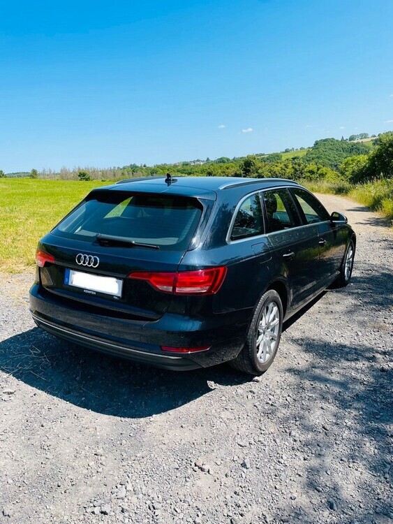 Audi A4 Avant 71.000 km 20.499 € Düsseldorf 40213