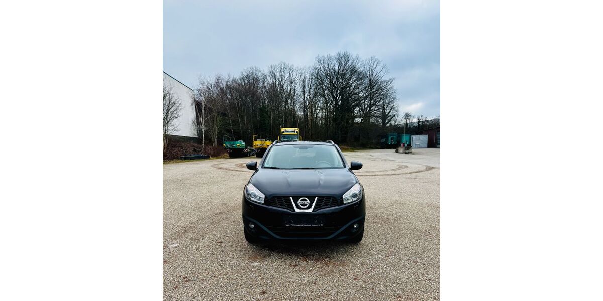 Nissan Qashqai 179.540 km 5.900 &euro; Oberhausen 46049