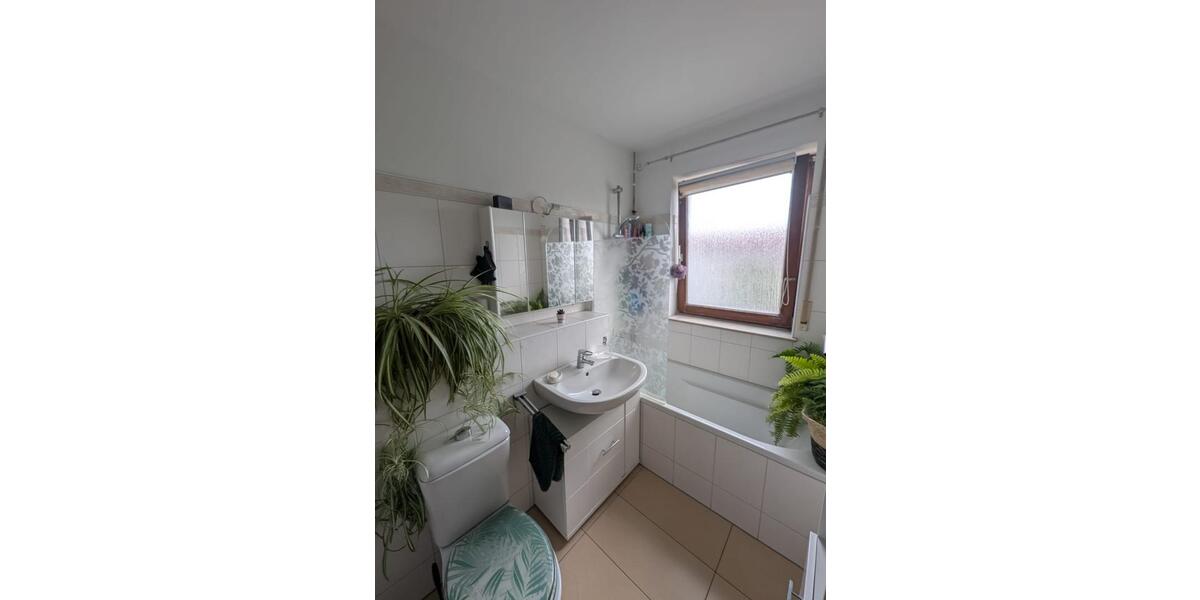 Etagenwohnung Düsseldorf Oberbilk - 2 Zimmer, 60 m&sup2;, 1.390&euro; | Angebot:26411570