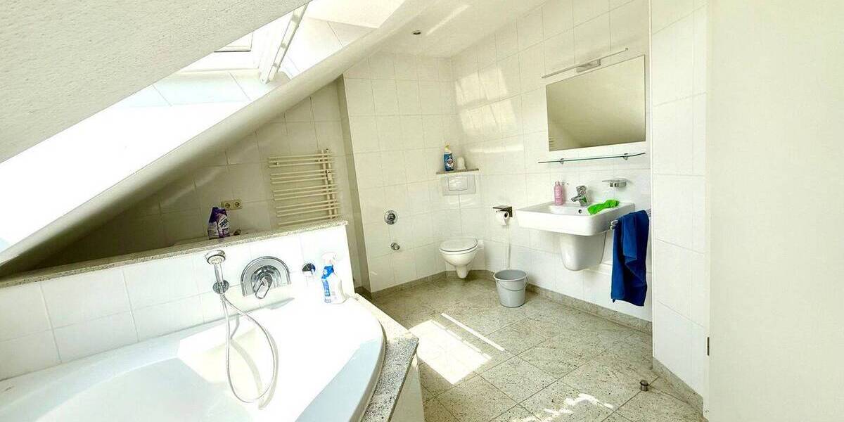 Etagenwohnung Duisburg Friemersheim - 3 Zimmer, 80 m&sup2;, 660&euro; | Angebot:26893225