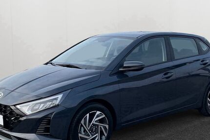 Hyundai i20 24.595 km 17.490 &euro; Recklinghausen 45657