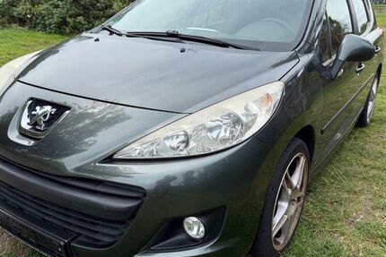Peugeot 207 127.200 km 1.750 &euro; Wesel 46485