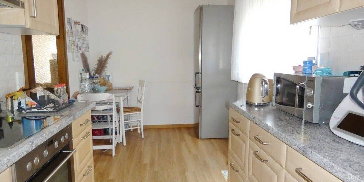 PROVISIONSFREI FÜR KÄUFER !!! - Geräumiges 2-Generationenhaus in ME - WEST !! 7 zimmer