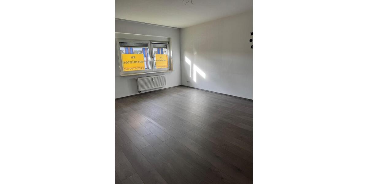 Moderne Wohnung in guter Lage von Buer zimmer