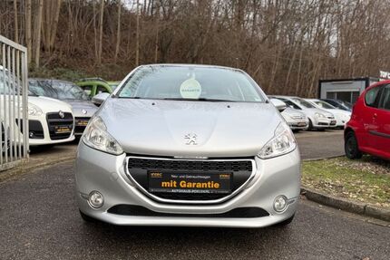 Peugeot 208 113.412 km 4.999 &euro; Essen 45145