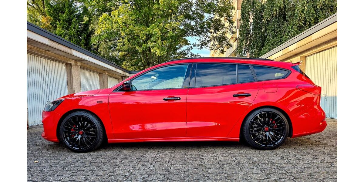 Ford Focus 31.500 km 21.999 &euro; Moers 47441