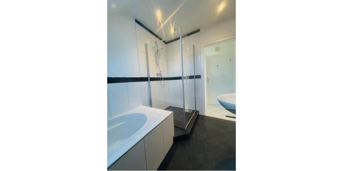 Dachgeschoßwohnung Krefeld Gellep-Stratum - 3 Zimmer, 61 m&sup2;, 198.500&euro; | Angebot:25255118