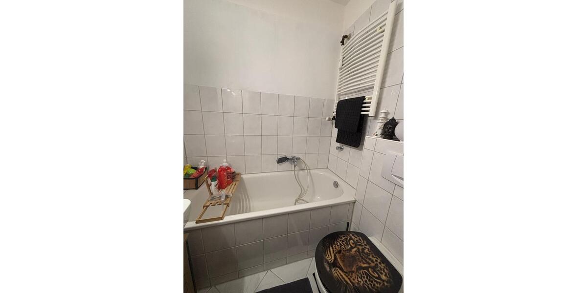 Etagenwohnung Düsseldorf Stadtbezirk 2 - 2 Zimmer, 34 m&sup2;, 700&euro; | Angebot:25307107