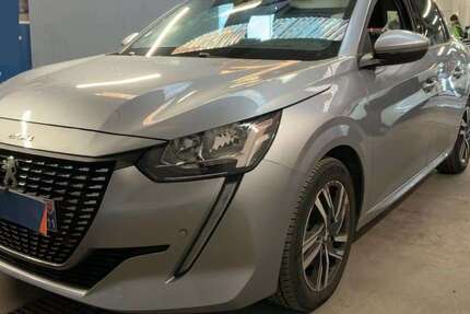 Peugeot 208 47.573 km 13.550 &euro; Düsseldorf 40589