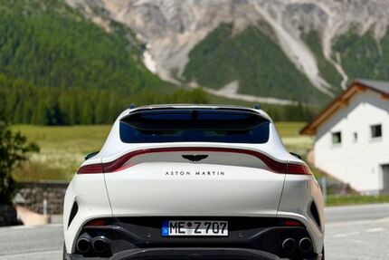 Aston Martin DBX 12.500 km 129.900 &euro; Velbert 42553