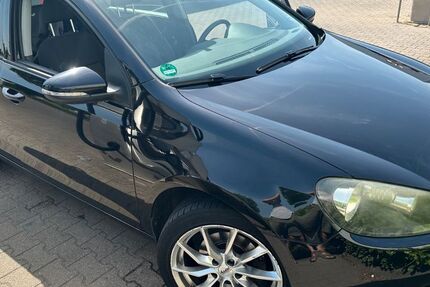 VW Golf 106.000 km 5.990 &euro; Meerbusch 40670