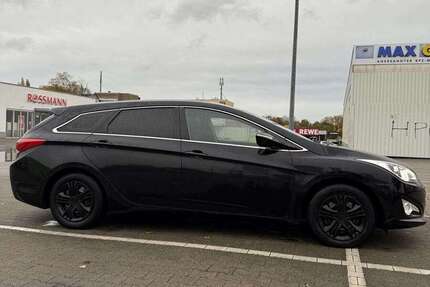 Hyundai i40 215.000 km 4.500 &euro; Duisburg, Stadt (Nordrhein-Westfalen) 47055