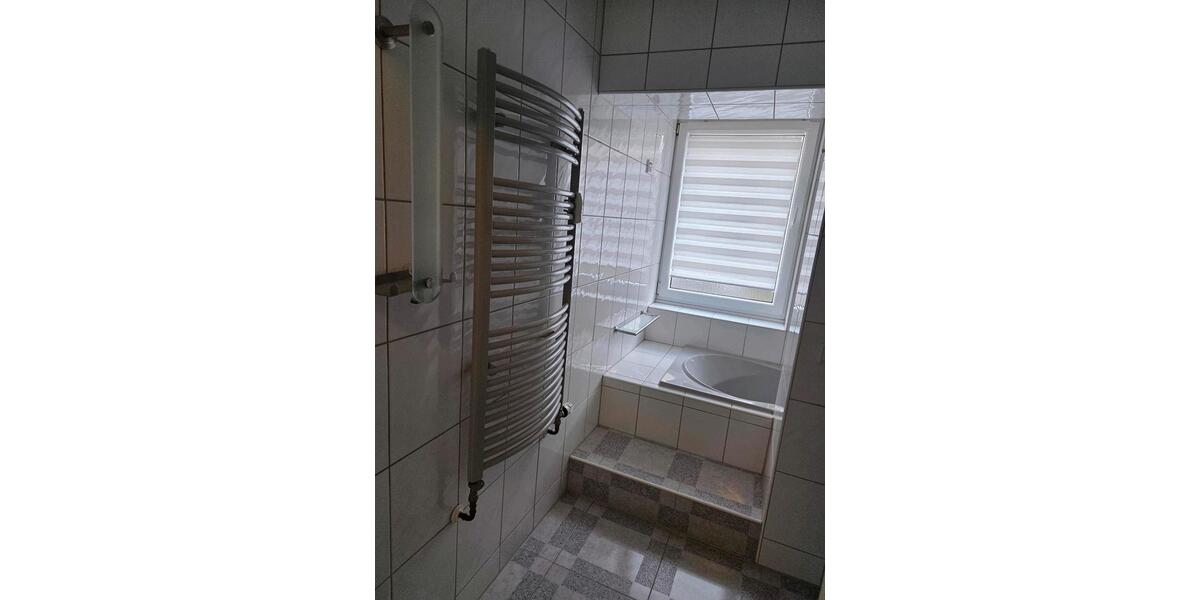 Erdgeschoßwohnung Gelsenkirchen Gelsenkirchen-West - 4.5 Zimmer, 130 m&sup2;, 290.000&euro; | Angebot:26846806