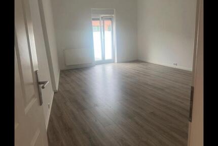 2 Zimmerwohnung, Krefeld Bockum mit Balkon, Terrasse EG 2 zimmer