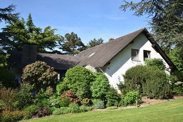 Haus zum Kaufen in Essen 895.000 € 277 m²