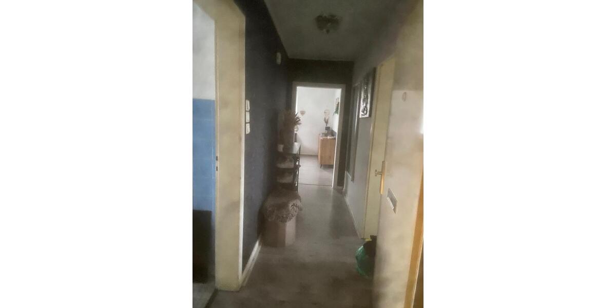 Etagenwohnung Gelsenkirchen Ückendorf - 3 Zimmer, 70 m&sup2;, 780&euro; | Angebot:25551551