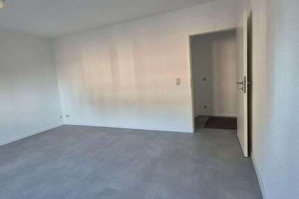 Wohnung Duisburg Mittelmeiderich - 3 Zimmer, 83 m&sup2;, 615&euro; | Angebot:25541470
