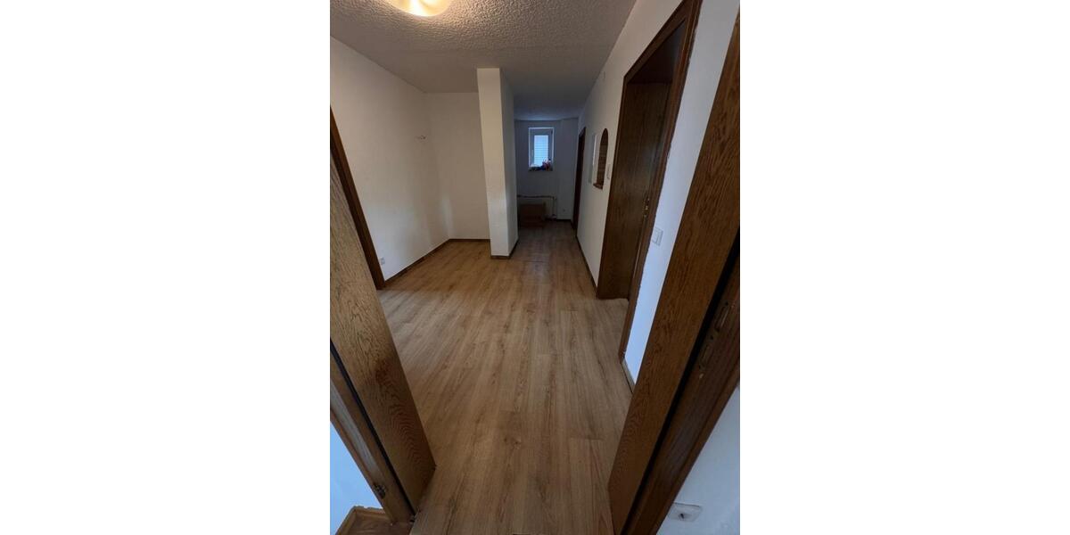 Helle modernisierte 3,5 Zimmer Whg. m. Südbalkon in OB Holten 3 zimmer