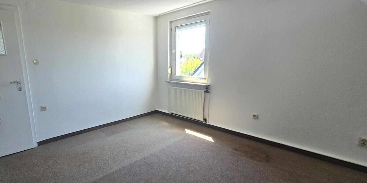 Doppelhaushälfte mit großem Grundstück und Bauplatz - Doppelhaushälfte Mettmann | Angebot:26820953