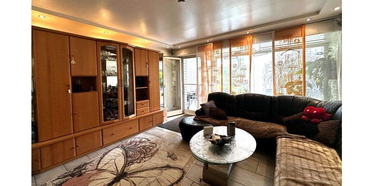 Zwei gepflegte Mehrfamilienhäuser in ruhiger Lage von Gelsenkirchen-Horst! zimmer