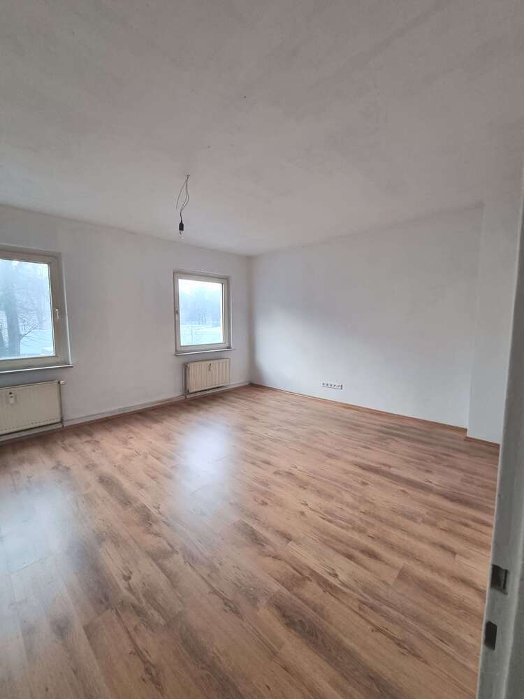 Wohnung zum Mieten in Duisburg 310 € 56.3 m²