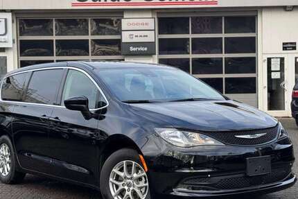 Chrysler Pacifica 2.500 km 54.800 &euro; Krefeld 47805