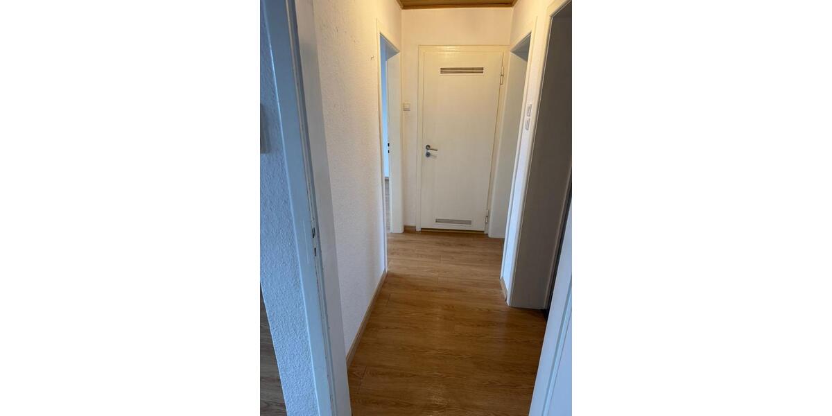 Dachgeschoßwohnung Wülfrath - 3 Zimmer, 60 m&sup2;, 656&euro; | Angebot:25380329