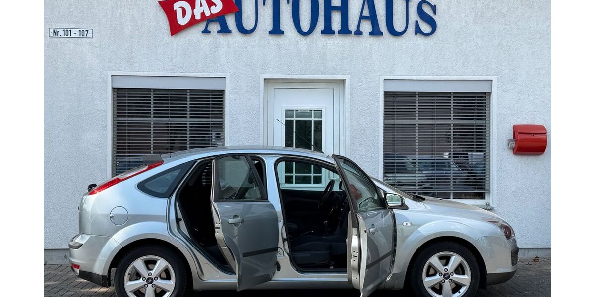 Ford Focus 74.000 km 3.999 &euro; Marl 45770