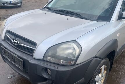 Hyundai TUCSON 286.000 km 2.850 &euro; Bottrop 46238