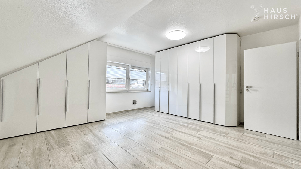 Etagenwohnung Ratingen West - 2 Zimmer, 117 m&sup2;, 1.530&euro; | Angebot:25286009